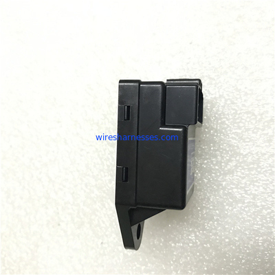 ماشین کشاورزی V3800 V2003 رله موتور Kubota 15694-65992